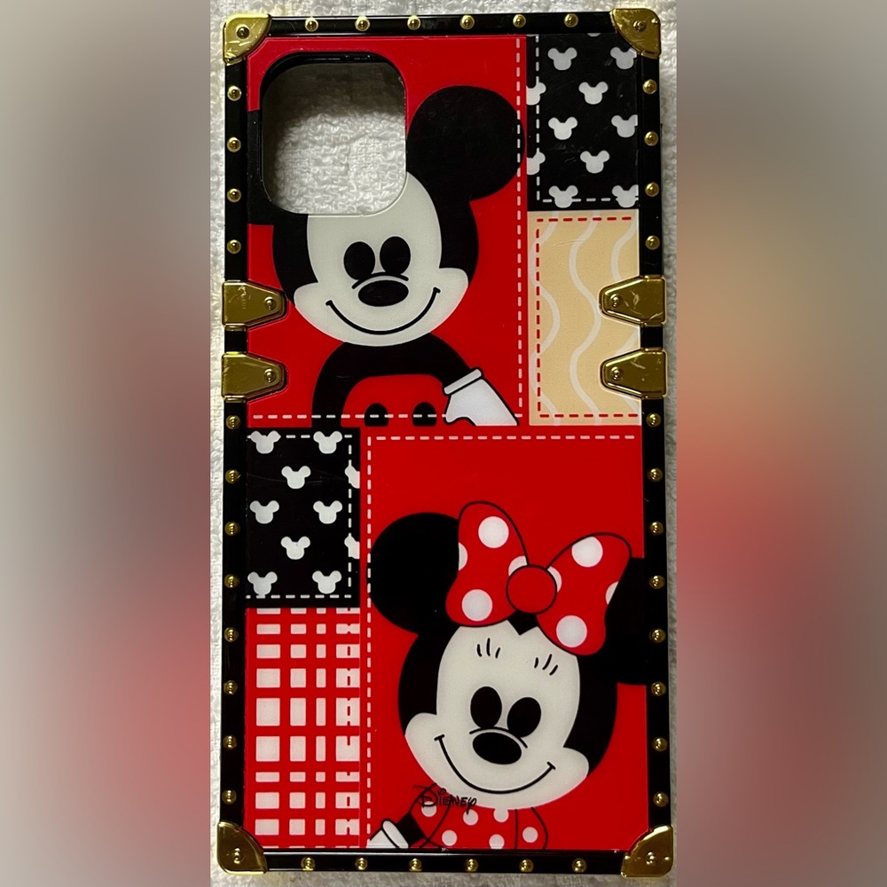 📱 Disney Mickey & Minnie Patchwork Phone Case – Square Edges, Cute AF! ❤️🖤